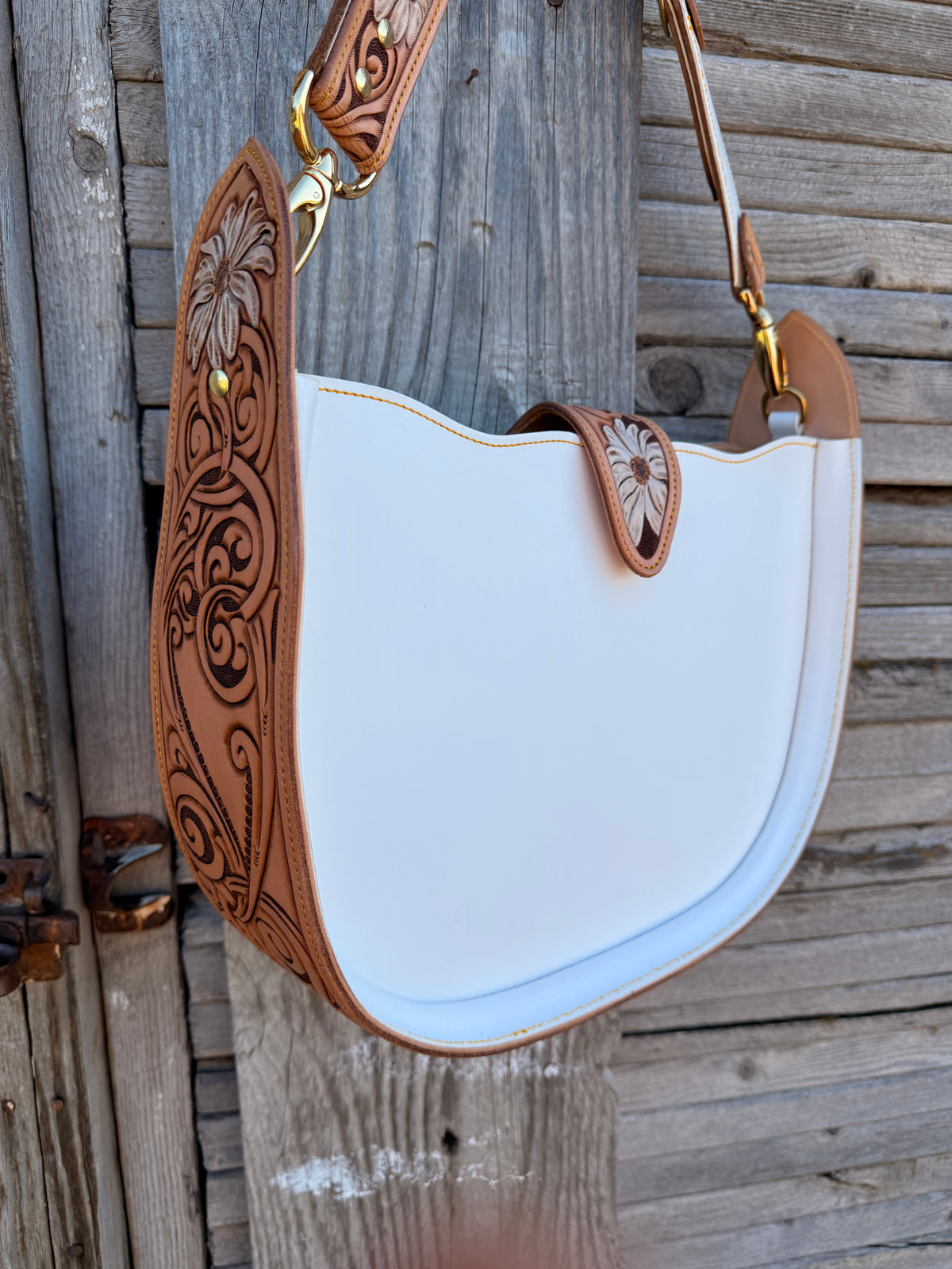 Desert Snow Worship Bag